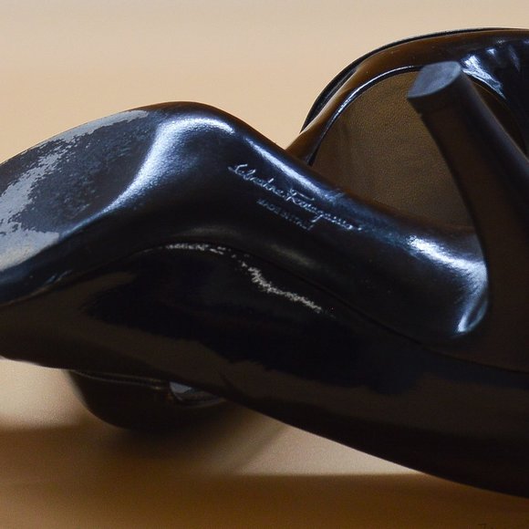 Salvatore Ferragamo Nene Size 5 - Picture 7 of 8